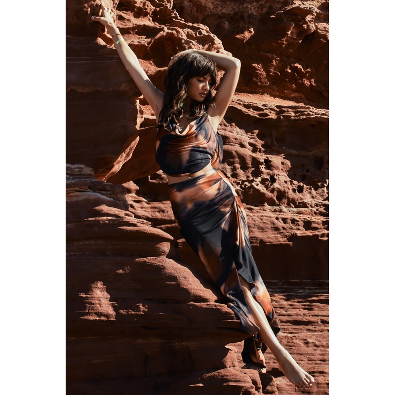 La Belle | Orange Smoke Print Ruffle Maxi Skirt With Thigh Split