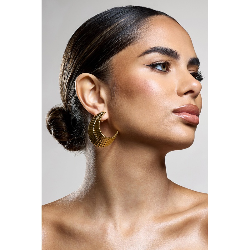 Nura | Gold Diamante Ribbed Statement Earrings
