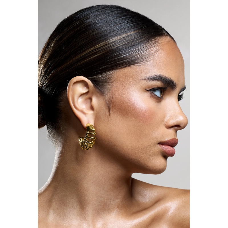 Zephyrine | Gold Ribbed Hoop Earrings