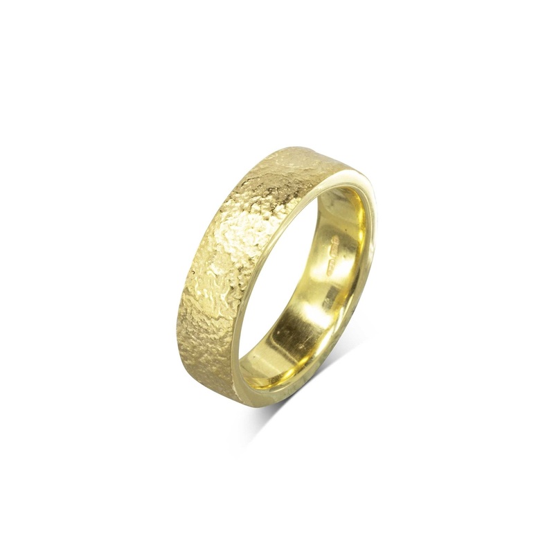 Textured Flat Yellow Gold Wedding Ring – 6mm