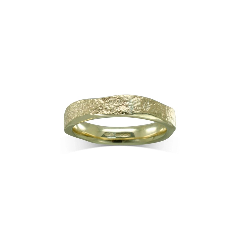 Side Hammered Textured Yellow Gold Court Wedding Ring (4mm)
