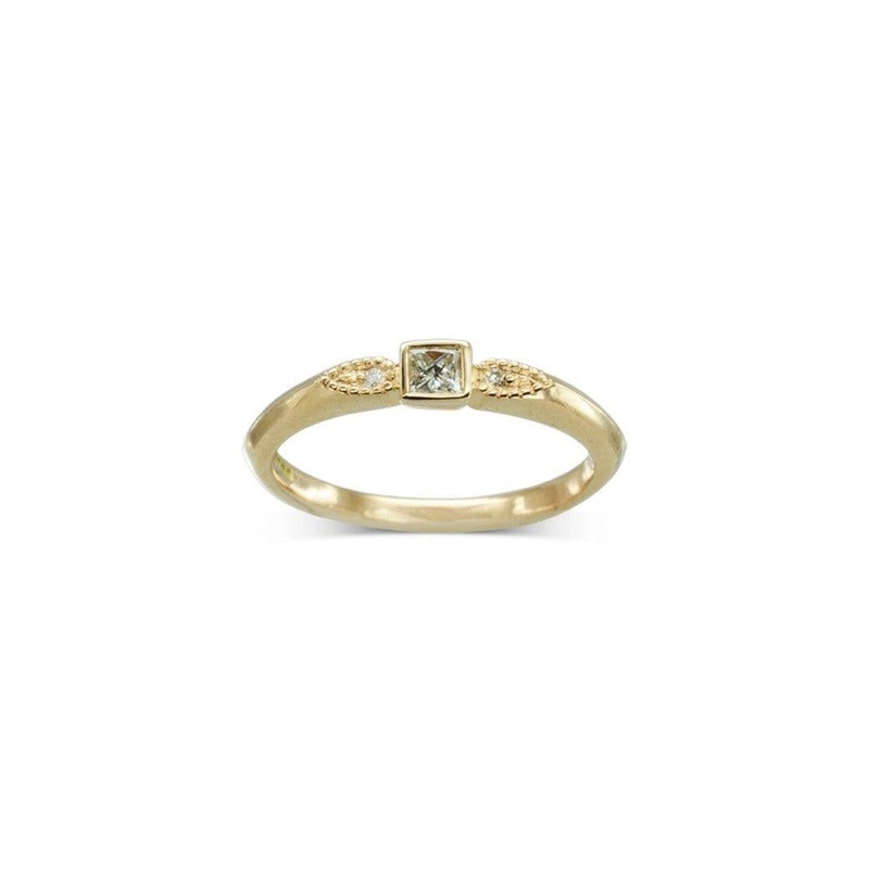Vintage Dainty Diamond Ring