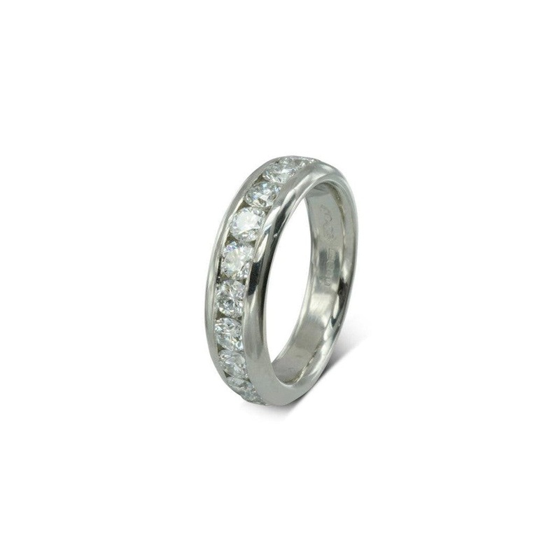 Court Round Brilliant Cut Diamond Full Eternity Ring (2ct)