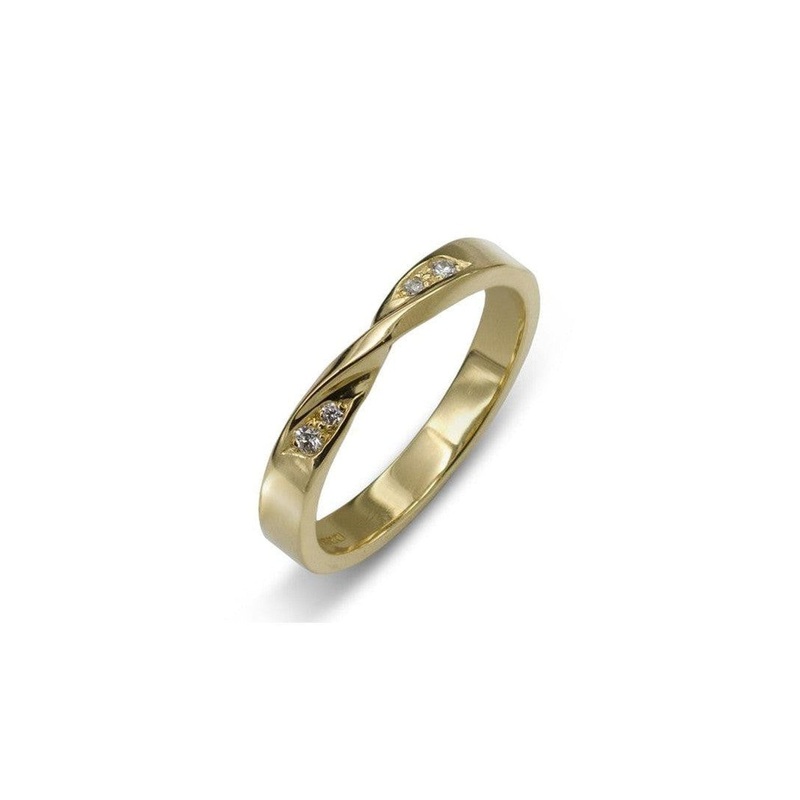 Wedding Ring with Twist Gold and Diamond