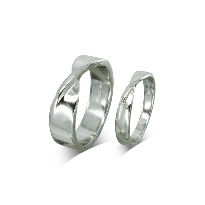 Twist Platinum Wedding Band