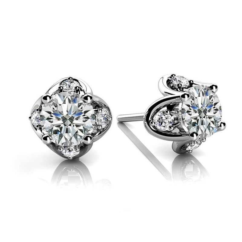 Tulip Diamond Diamond Studs with 0.31 ct. (2X0.11 ct. center diamonds)