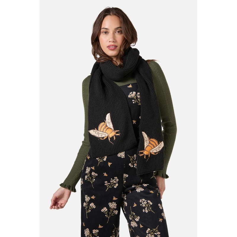 Bee Knit Scarf