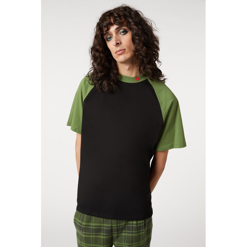 Queens Temper Raglan Tee