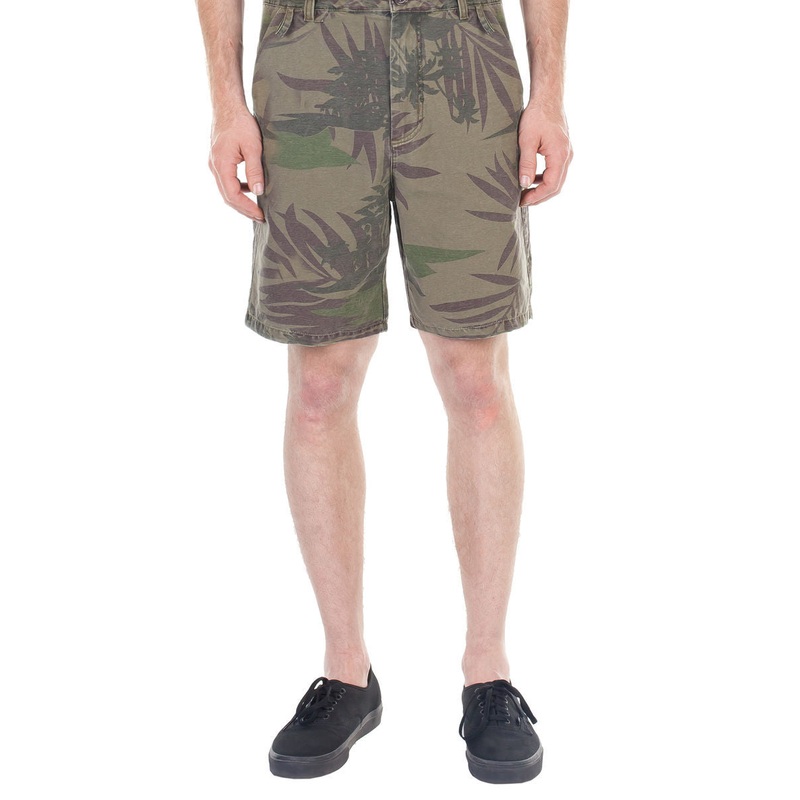 Stitchless Camo Short