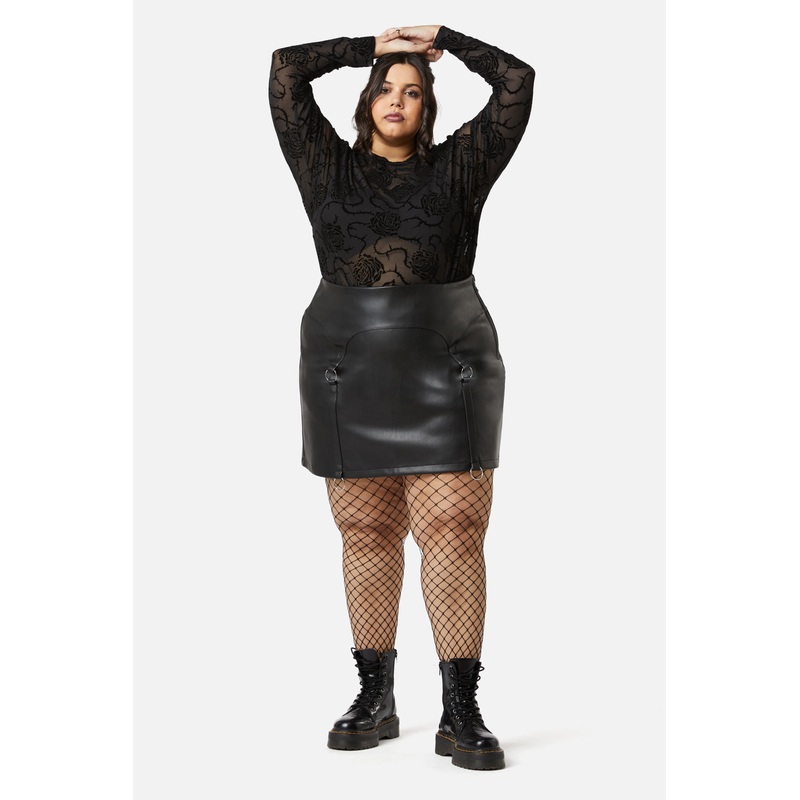 Curve Guarded Pu Skirt