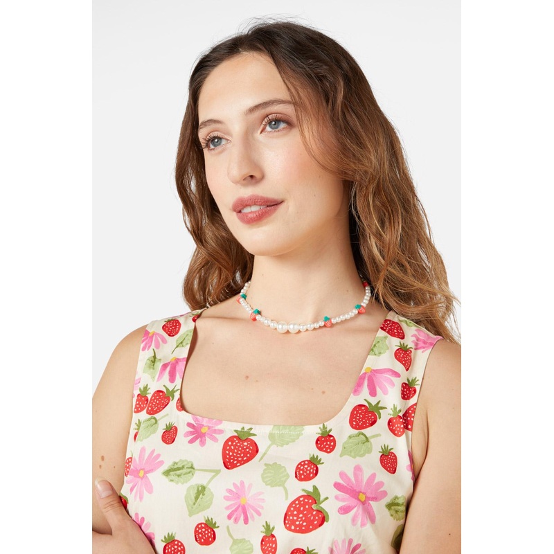 Strawberry & Pearls Necklace