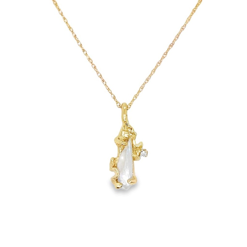 Yellow 14 Karat Tennessee Pearl Necklace Estate Jewelry Length 18 With