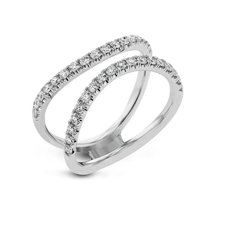 White 18 Karat Guard Ring Wrap