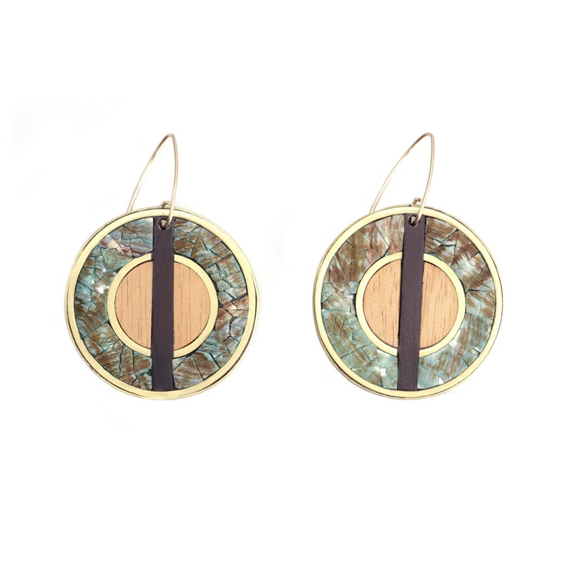 Vida Round Pendant Earrings