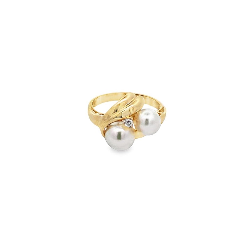 Yellow 14 Karat Double Pearl and RBC Diamond Ring Estate Jewelry with 1 Round Diamond