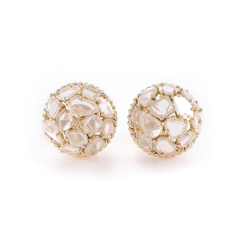 Earring Zero 1 – Diamonds in Yellow Gold