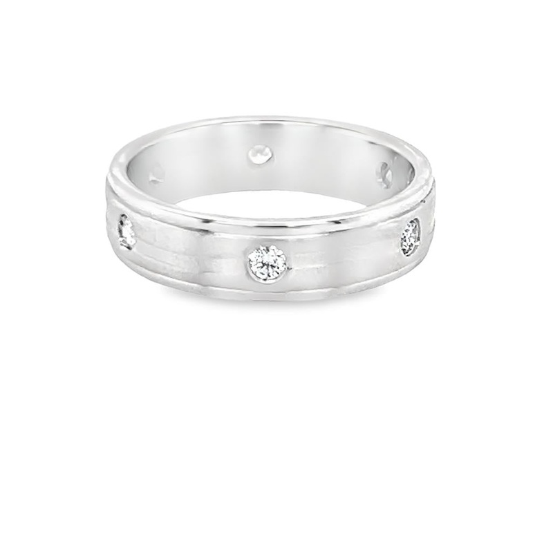 White 14 Karat 5.85mm Wedding Band Estate Jewelry with 6 Round Diamonds