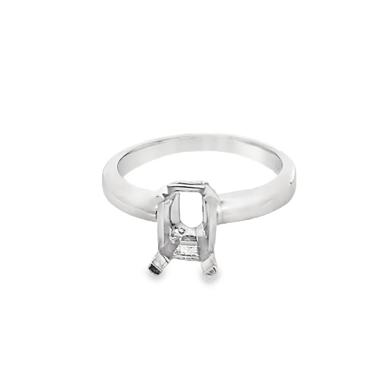 White Platinum Emerald Cut Solitaire Mounting Estate Jewelry with