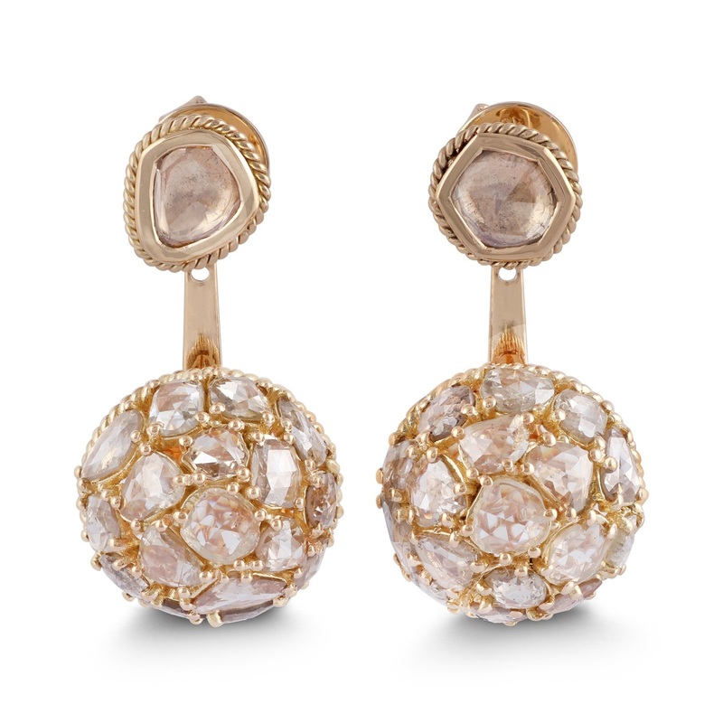 Earring Zero 3 – Diamonds in Yellow Gold