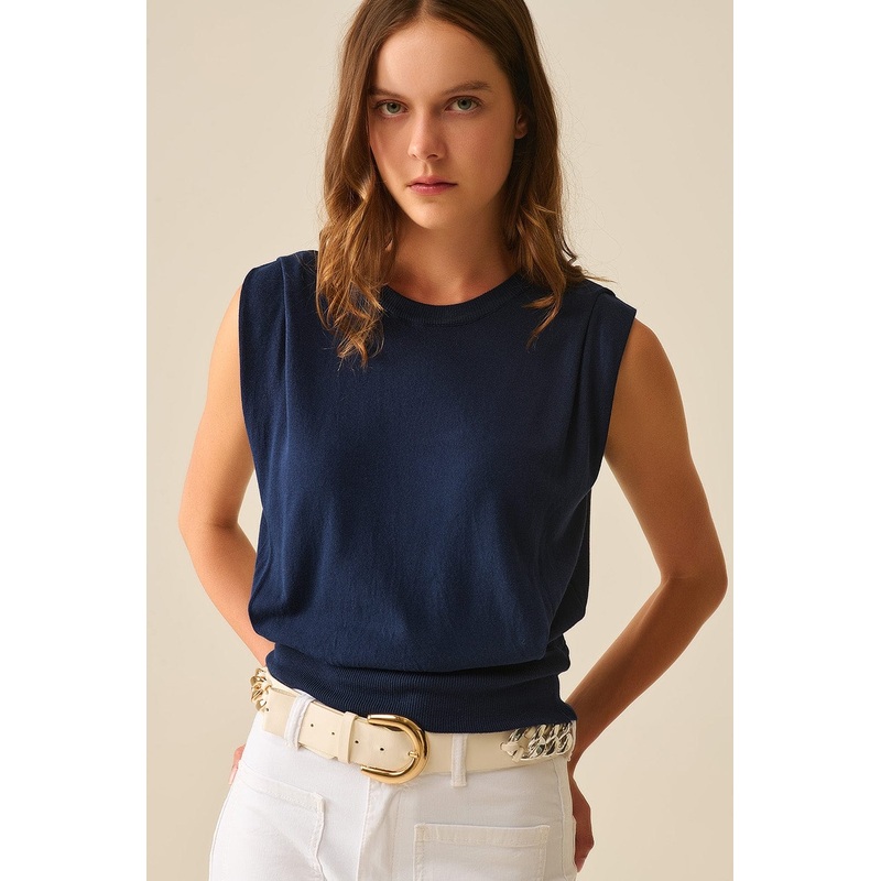Sleeveless Knited Top With Shoulder Drape In Navy