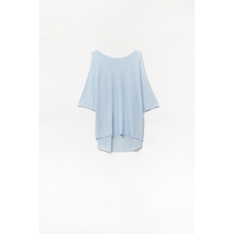 Light Blue Oversized Sweater With Elbow-Length Sleeves