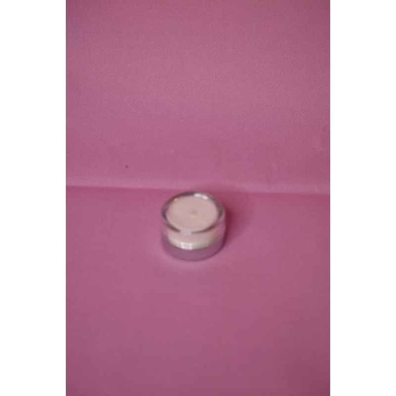 ForHer Cosmetics Winter White Eyeshadow/Highlighter