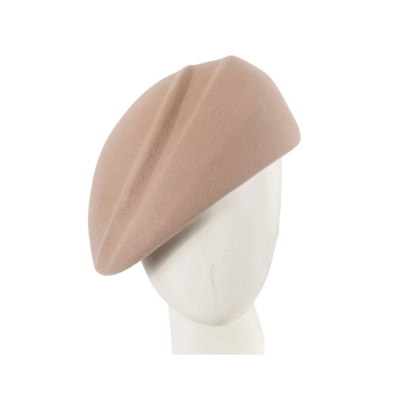 Beige winter felt beret by Max Alexander