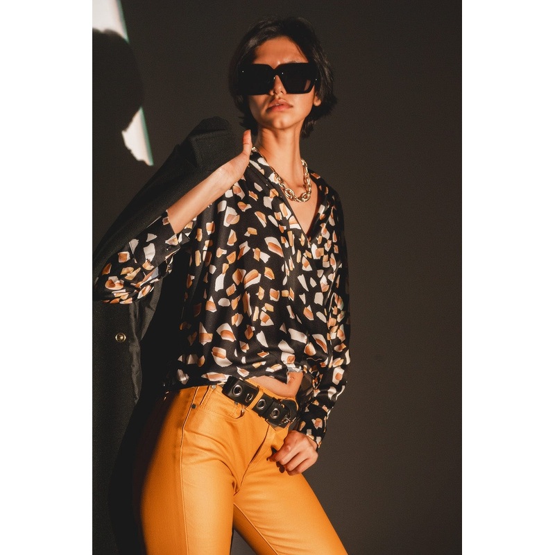 Black Blouse With Print And Wrapped Front