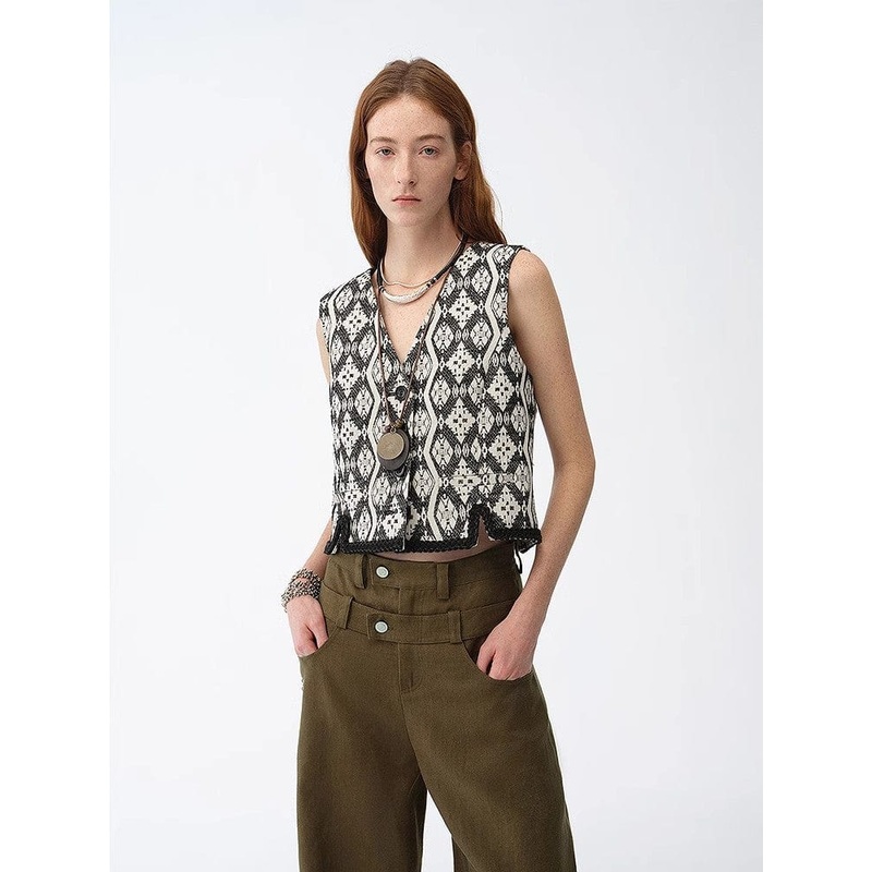 “Venice” Classical Simple Silhouette Italian Imported Jacquard Ethnic Style V-Neck Vest