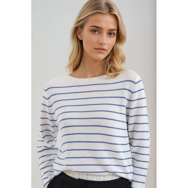 Cream Sweater With Blue Stripes Made Of Fine Knit
