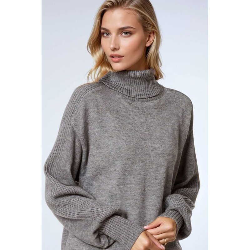 Wide Grey Sweater With Ribbed Sleeves