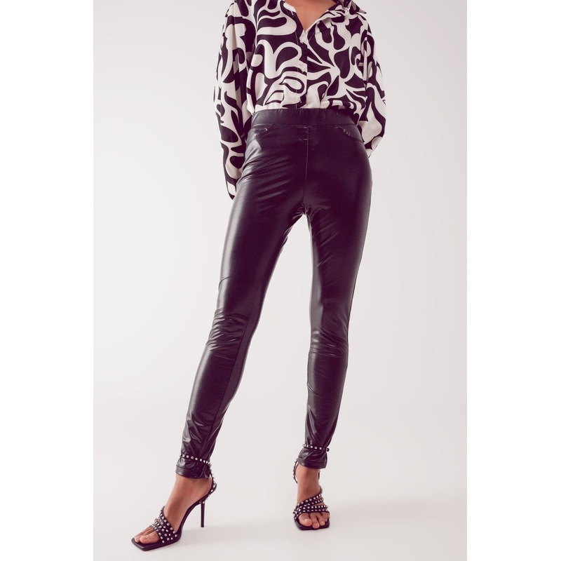 Leather Look Leggings In Black