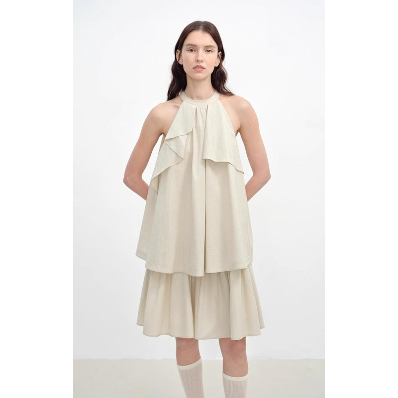 “Floating Island Manor” Small Stand-Up Collar Design Asymmetrical Halter Dress