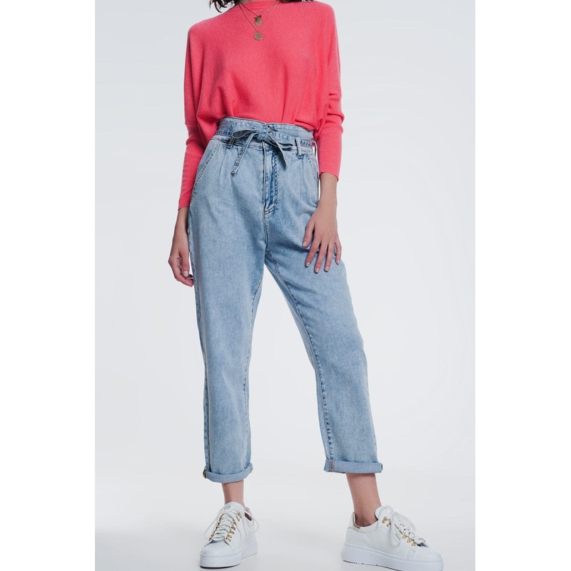 Straight Cut Jeans In Light Denim With Belt