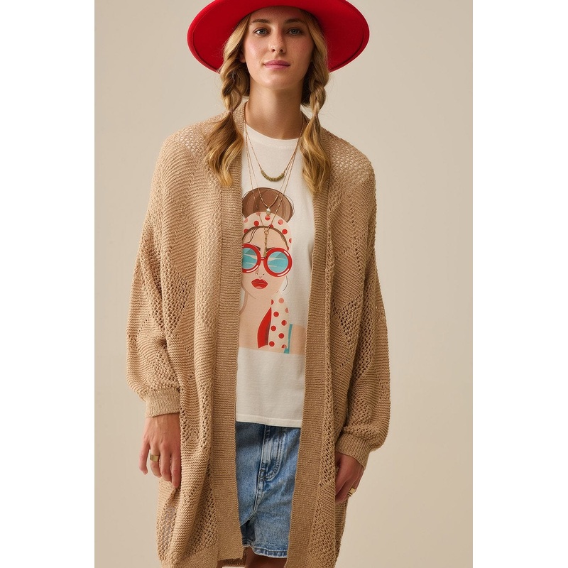 White T-Shirt Made In Italy With A Vintage Girl Graphic