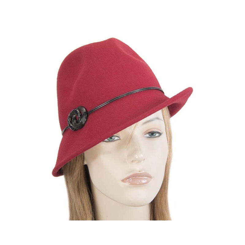 Red ladies fashion felt trilby hat by Max Alexander