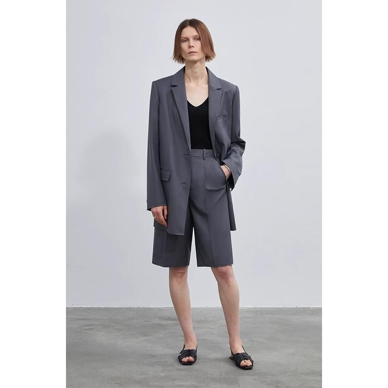 Women’s High-Density Mixed Color Cotton and Linen Raw Edge Straight-Leg Suit Shorts