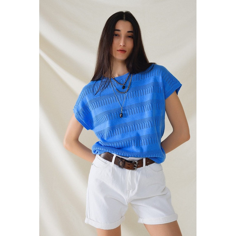 Sweatshirt In Blue With Lace Design And Short Sleeves