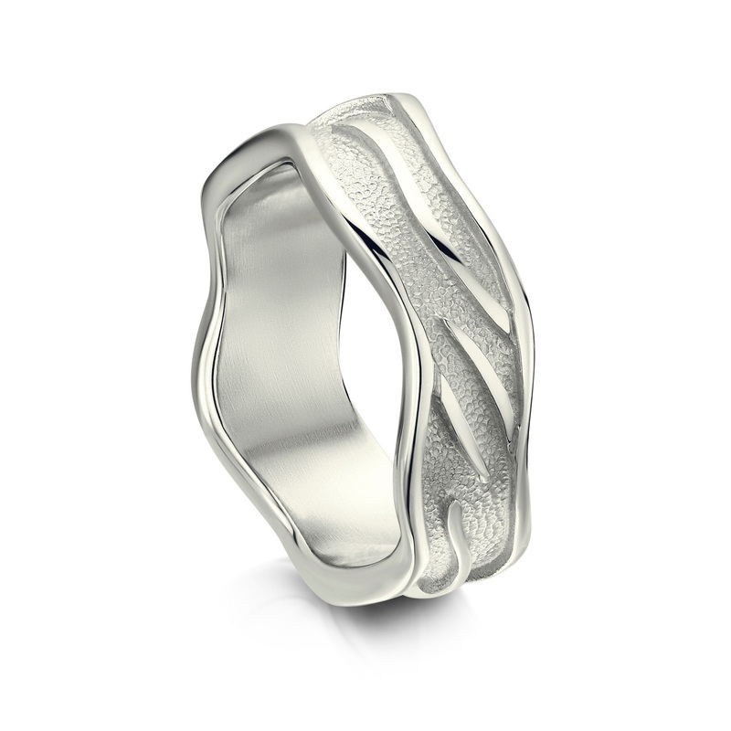 Sea Motion Ring in Platinum