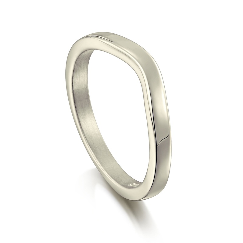 Contemporary Curve Wedding Band in 9ct White Gold (RX181)