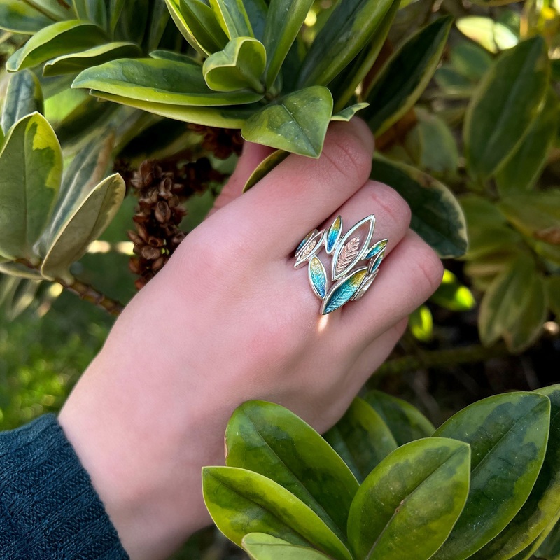 Seasons Gold Leaves Dress Ring in Summer Enamel