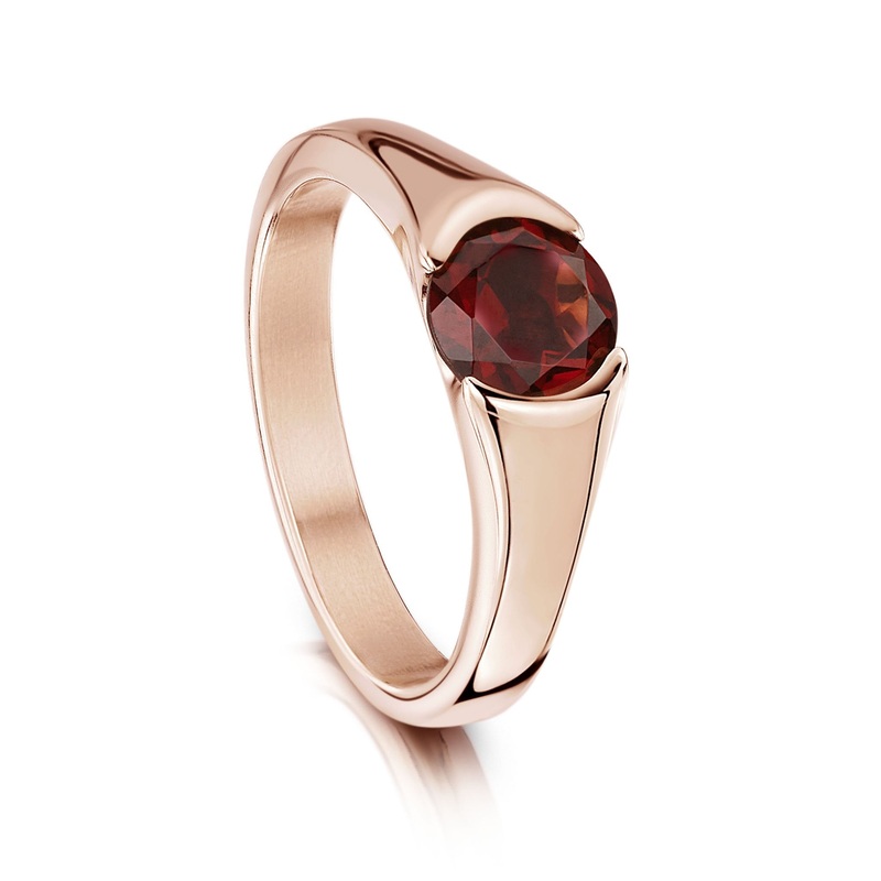 Venus Solitaire Garnet Ring in 9ct Rose Gold