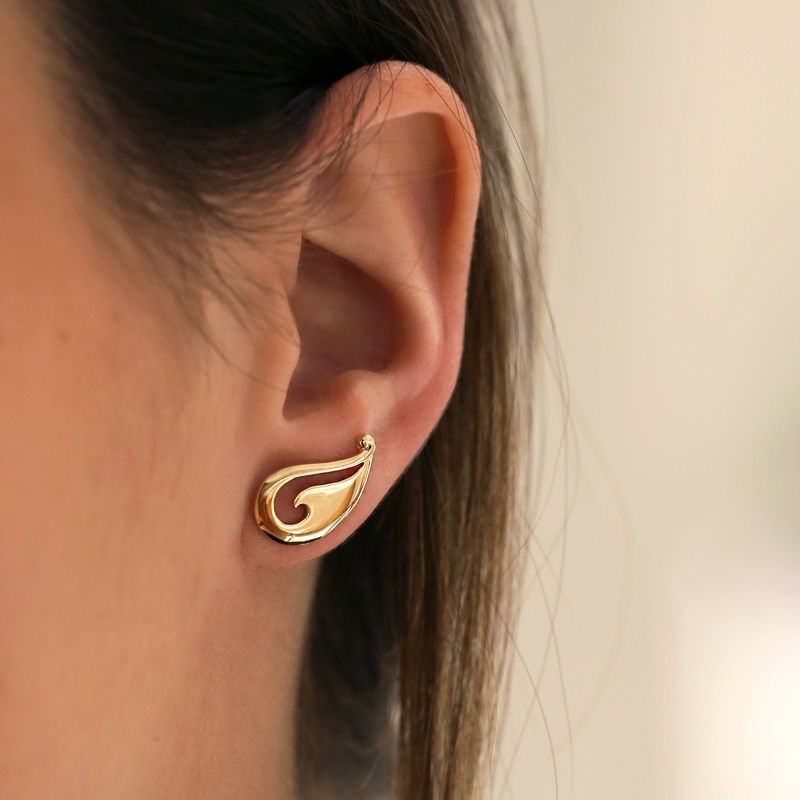 Wave Form Stud Earrings in 9ct Yellow Gold