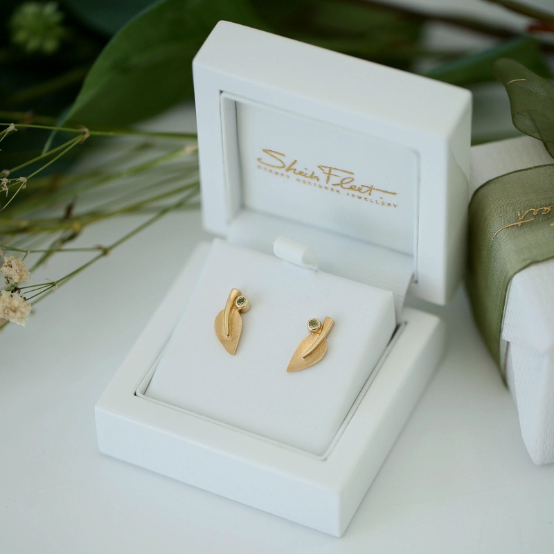 Rowan Small Stud Earrings in 9ct Yellow Gold with Peridot