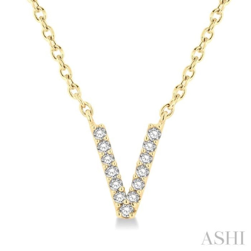 1/20 Ctw Initial ‘V’ Round cut Diamond Pendant With Chain in 14K Yellow Gold