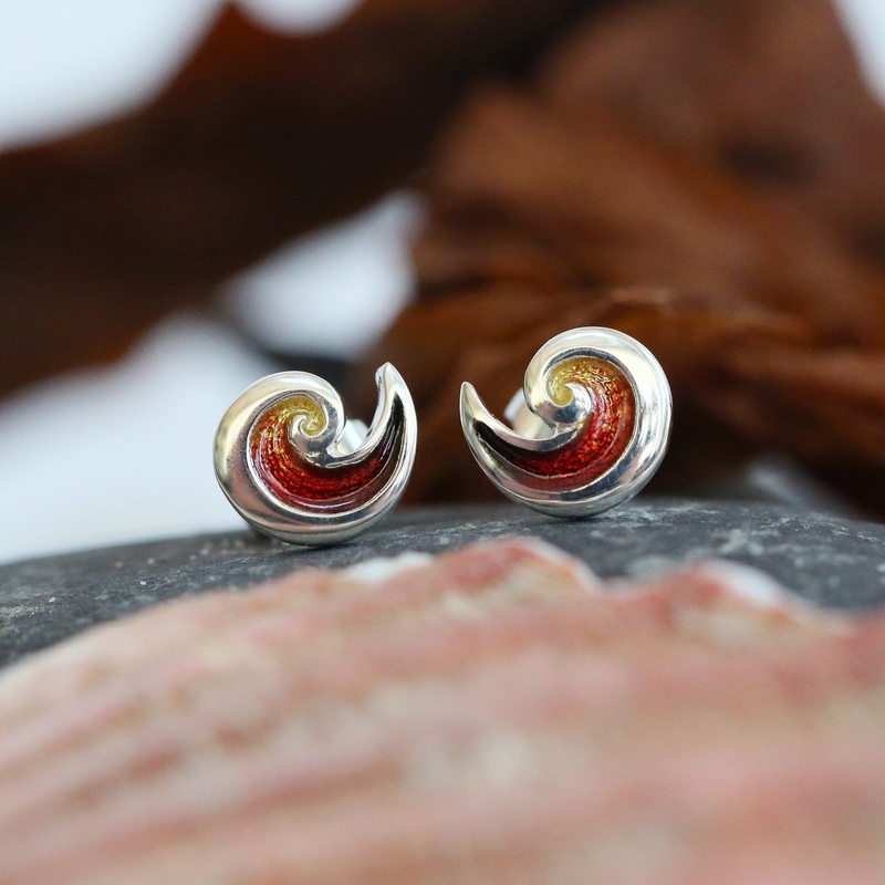 North Sea Wave Small Stud Earrings in Flame Enamel