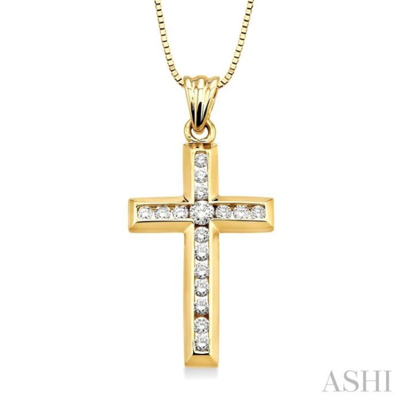 1/2 ctw Round Cut Diamond Cross Pendant in 14K Yellow Gold with Chain