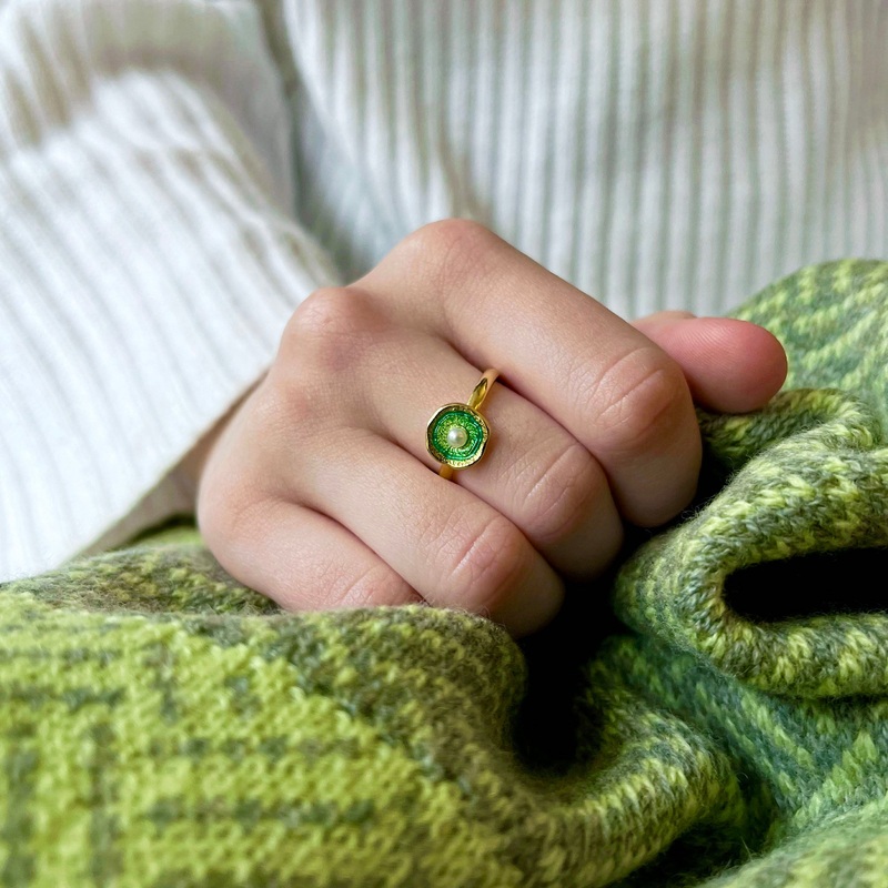 Lunar Pearl Petite Ring in 18ct Yellow Gold & Shallows Enamel