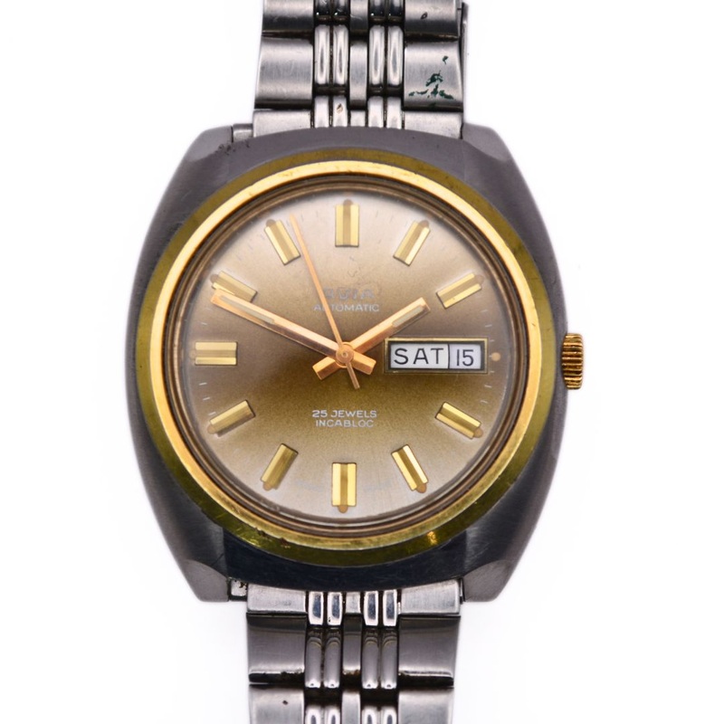Avia – Automatic – Day/Date – ETA Cal 2789-1 – c.1976 – Gradient Dial