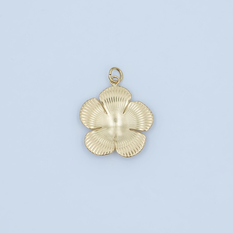 Stainless Steel Ringed Lined Flower Charm | P791